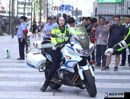 女交警口舌吞精这一特殊行为引发热议